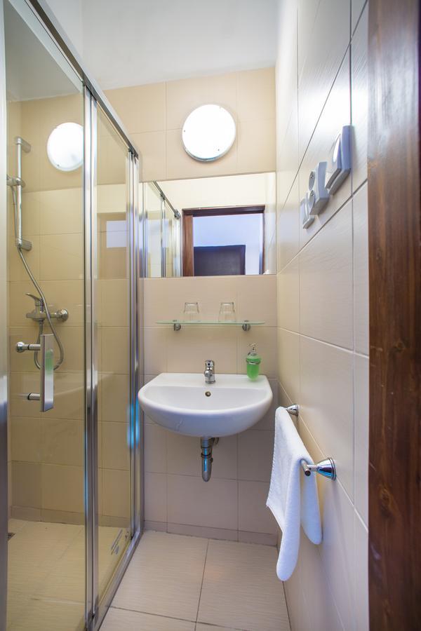 Standard Twin Room,752604608:JPEG